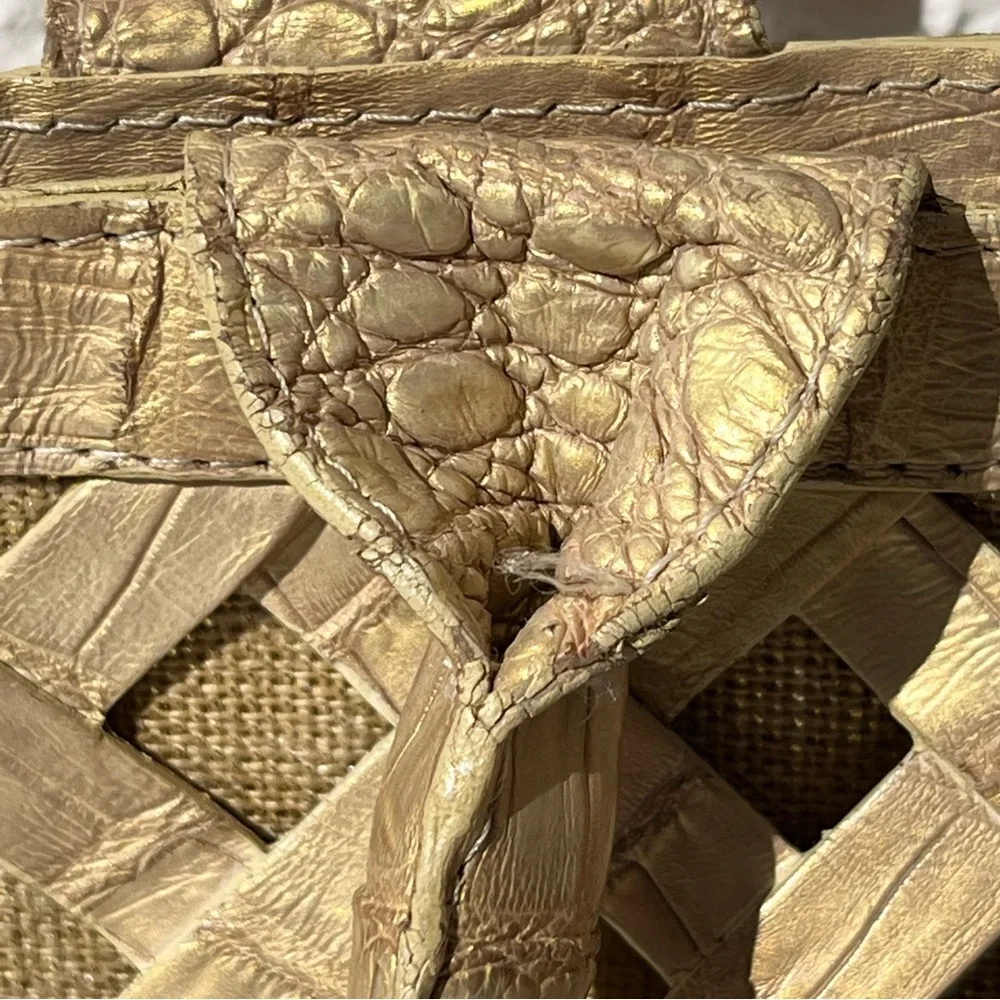 Nancy Gonzalez Gold Metallic Shoulder Bag - Picture 6 of 16
